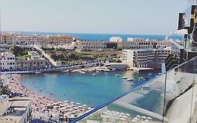 Holiday Inn Express - Malta